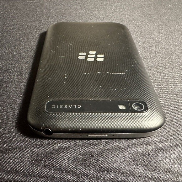 BlackBerry Classic (Rogers/Fido) - Picture 4 of 7